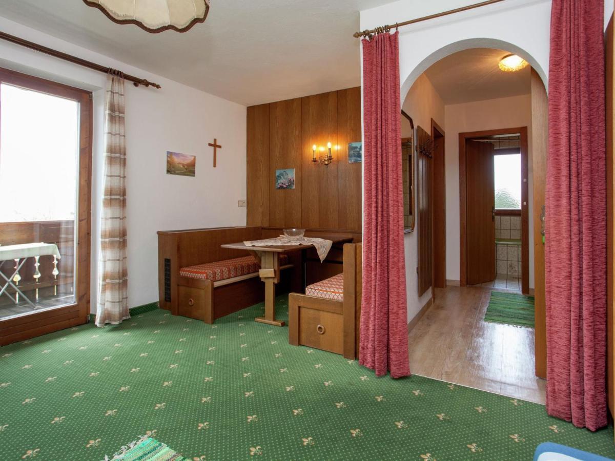 Apartment In Hart Im Zillertal With Garden Balcony Parking Fuegen Exterior photo