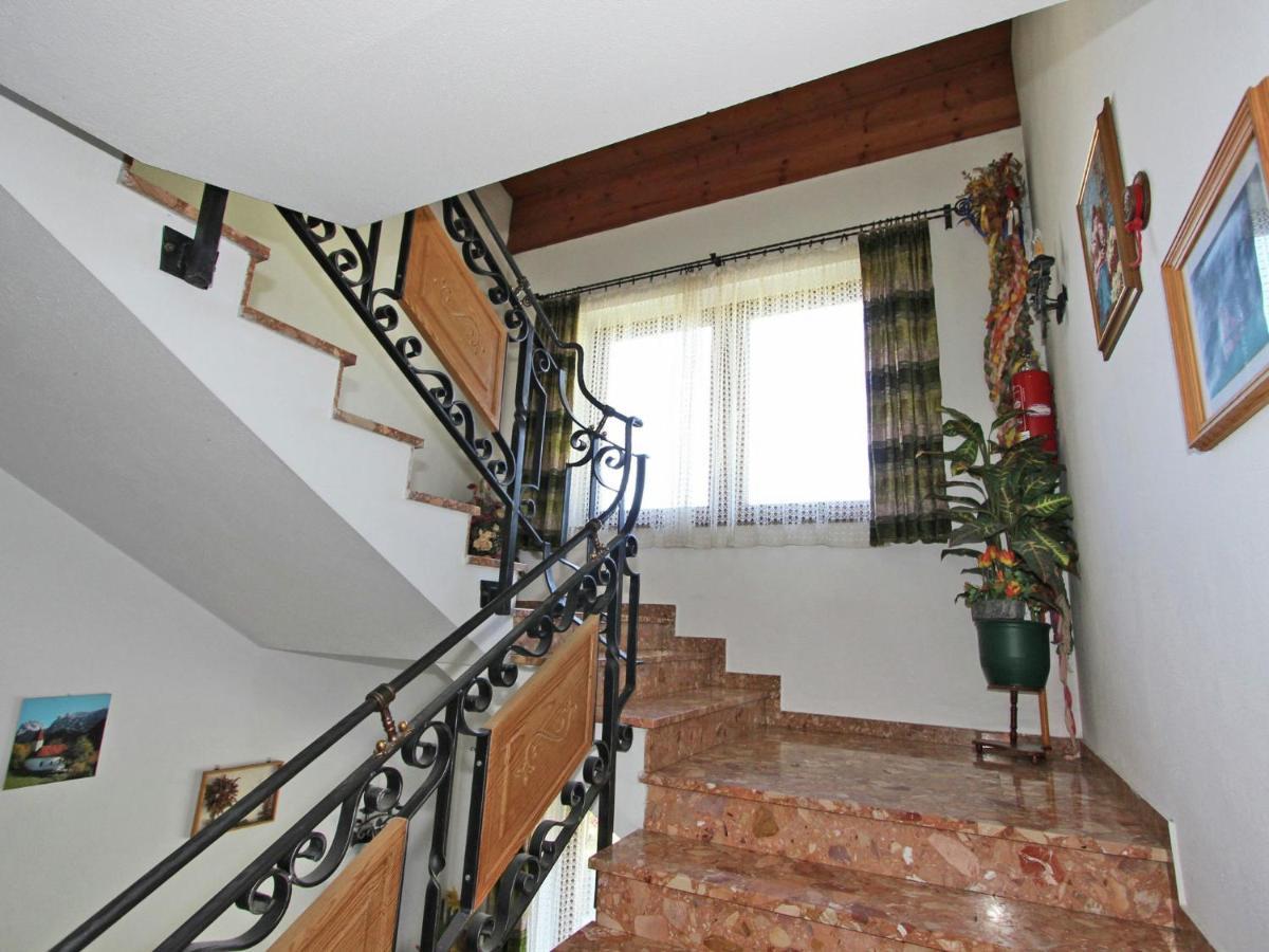 Apartment In Hart Im Zillertal With Garden Balcony Parking Fuegen Exterior photo