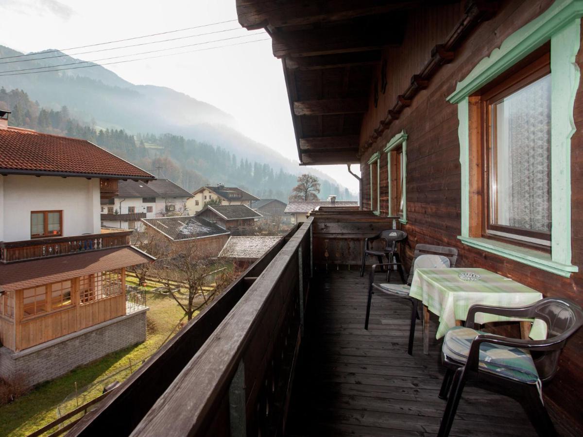 Apartment In Hart Im Zillertal With Garden Balcony Parking Fuegen Exterior photo